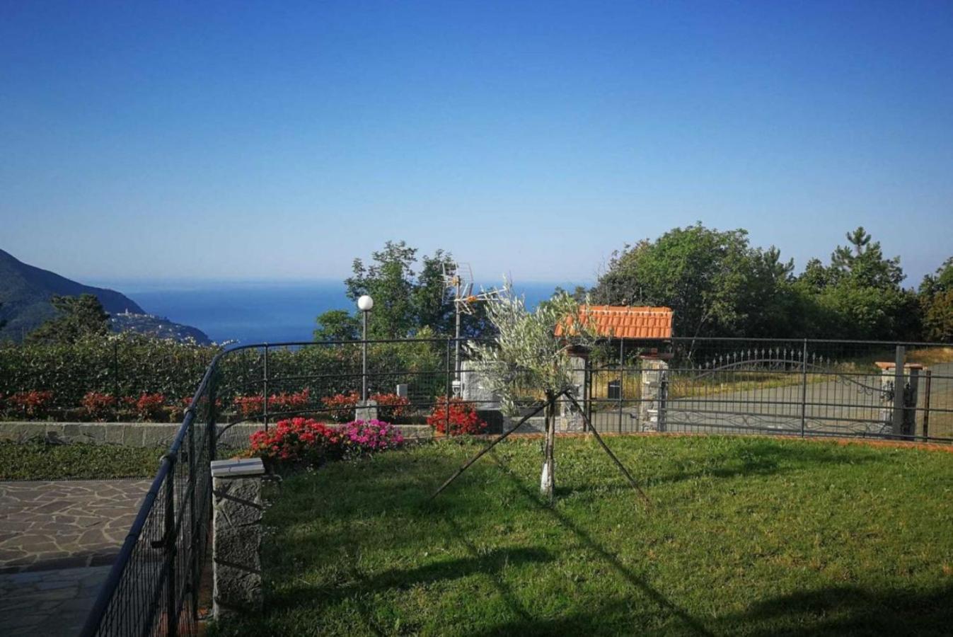 Joivy Villa Guanna - Charming Flat With Garden Bracco Exterior foto